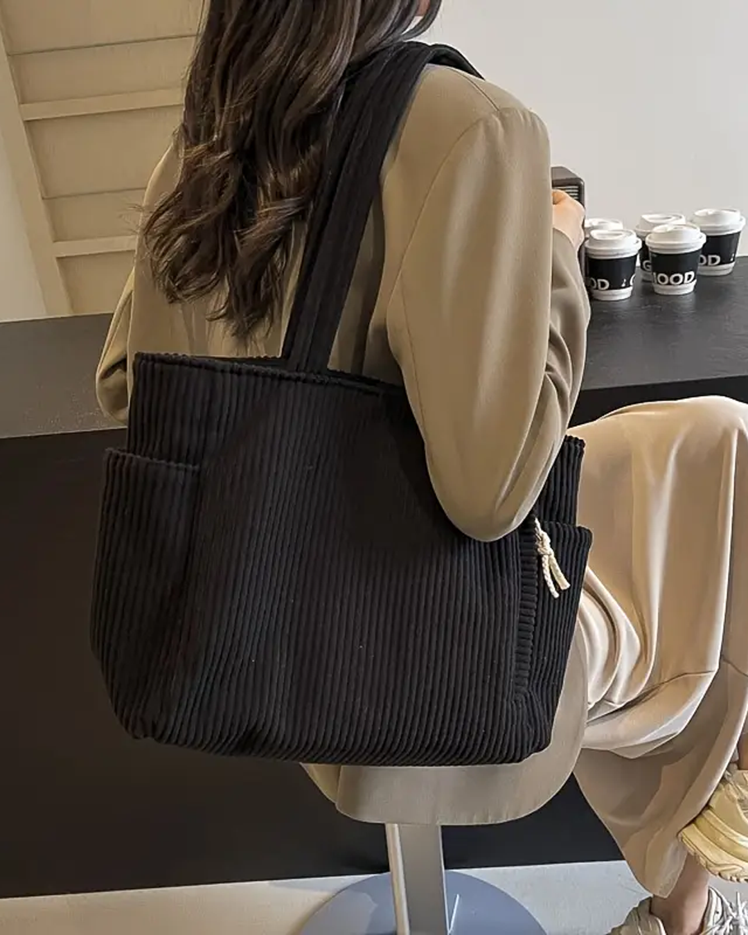 Tilda™ | Sac à Main Ridé avec Détail Cordon Stylé, Spacieux, Indispensable